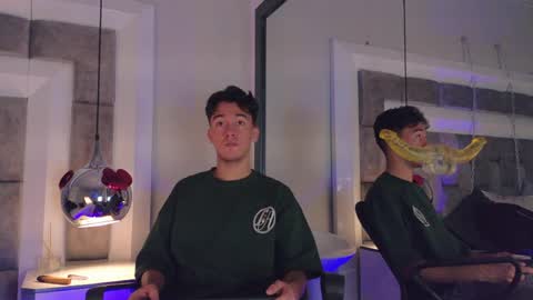 austinreeds online show from April 2026 12:21:02 PM