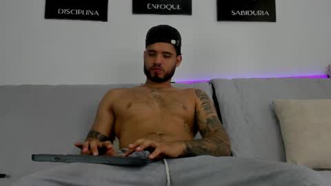 AustinTorres  online show from June 2026 09:35:02 PM