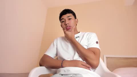 Snapshot of austintowers_ chatting on January 2026 07:18:01 PM Ebony Austin online show from January 2026 07:18:01 PM