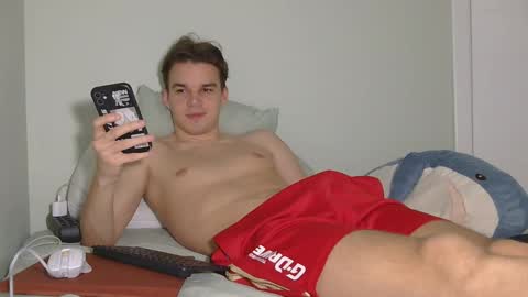Snapshot of auston_r1ch chatting on February 2025 01:53:02 PM Auston 3 online show from February 2025 01:53:02 PM