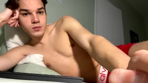 Snapshot of auston_r1ch chatting on February 2025 01:46:02 AM Auston 3 online show from February 2025 01:46:02 AM