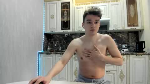 Snapshot of auston_r1ch chatting on June 2026 03:30:02 AM Auston 3 online show from June 2026 03:30:02 AM