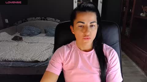 Ava online show from November 2025 02:41:02 PM