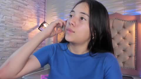              online show from January 2025 04:54:02 AM