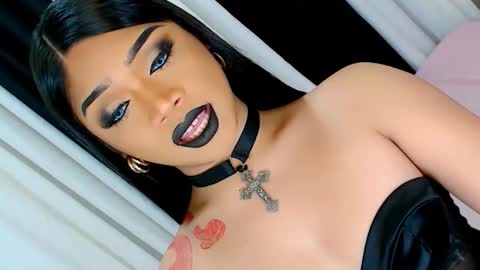 Ava online show from November 2025 06:16:02 AM