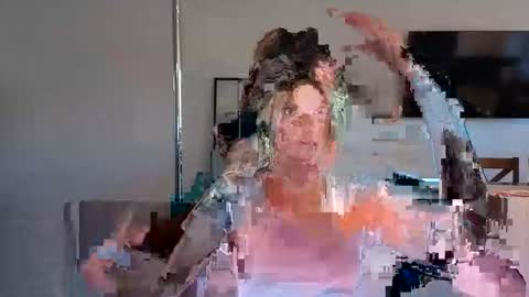 Little Ava  online show from April 2026 06:28:01 PM