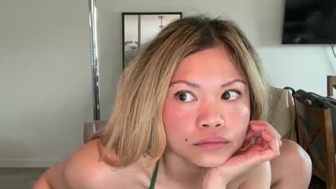 Little Ava  online show from April 2026 05:51:01 PM