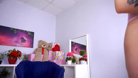 Snapshot of ava_solis chatting on January 2026 07:39:01 PM Ava online show from January 2026 07:39:01 PM