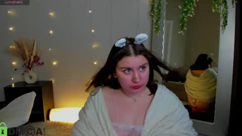 ava_sterling online show from June 2026 02:00:01 AM