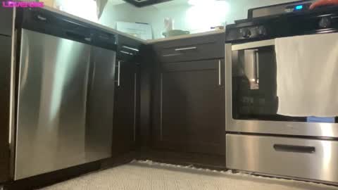 Ava . Support my channel by using my affiliate link to make your account  Thanks  online show from December 2024 03:56:02 AM