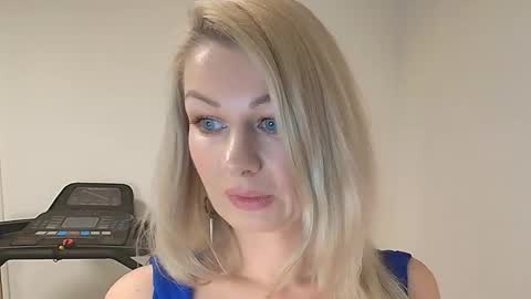 Snapshot of avaluxe_ chatting on January 2026 03:58:01 PM Eira online show from January 2026 03:58:01 PM