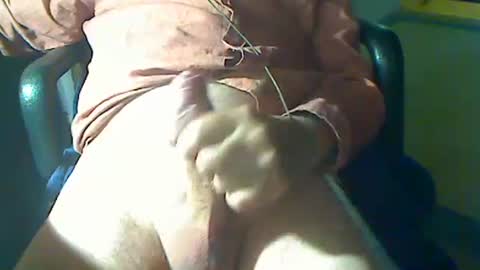 Snapshot of avan05 chatting on December 2025 01:43:02 AM avan05 online show from December 2025 01:43:02 AM