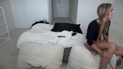 Snapshot of avaowenss chatting on September 2025 09:31:02 PM avaowenss online show from September 2025 09:31:02 PM