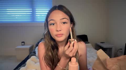 Snapshot of avaowenss chatting on October 2025 07:33:02 PM avaowenss online show from October 2025 07:33:02 PM