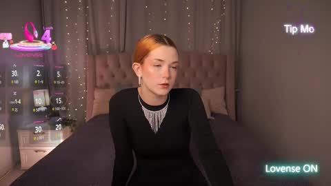  Ava  online show from November 2025 12:55:01 PM