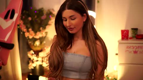 Carina online show from February 2025 04:46:01 AM