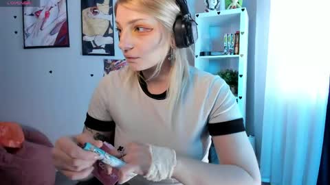 Ava online show from May 2026 01:30:01 PM