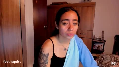 Snapshot of ave_fenix69 chatting on February 2026 01:15:02 AM Valery -- online show from February 2026 01:15:02 AM