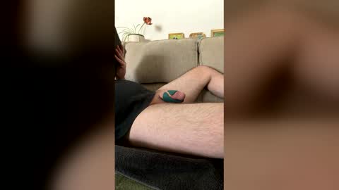 Snapshot of average_stag chatting on February 2026 06:06:02 PM average_stag online show from February 2026 06:06:02 PM