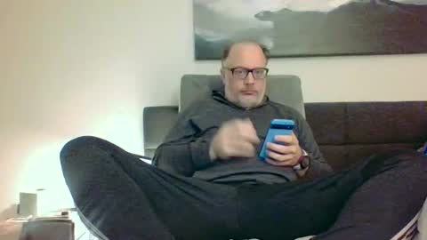 Snapshot of averagegreg chatting on March 2025 02:54:01 AM Greg online show from March 2025 02:54:01 AM