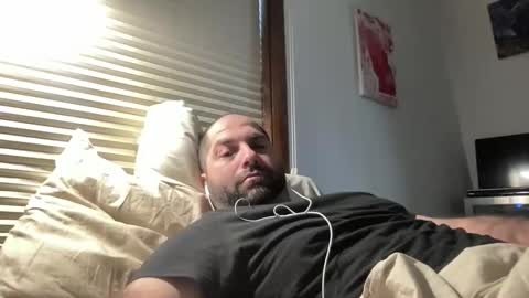 averagejoe345977 online show from February 2026 06:13:02 PM