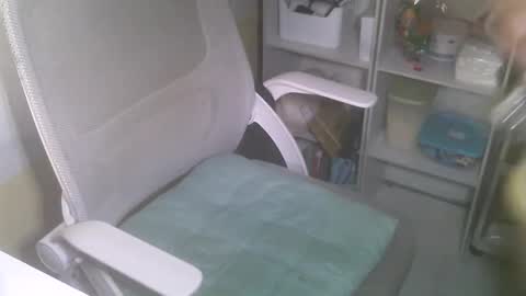 Snapshot of averageuncut1 chatting on March 2025 04:03:02 PM Rhian online show from March 2025 04:03:02 PM