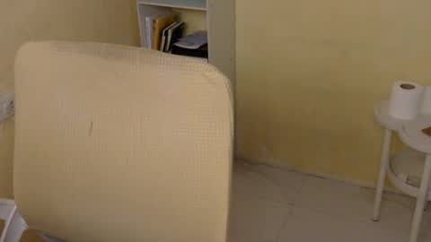 Snapshot of averageuncut1 chatting on November 2025 03:49:01 AM Rhian online show from November 2025 03:49:01 AM