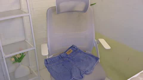 Rhian online show from May 2026 03:24:01 AM