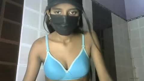 avery_lust01 online show from May 2026 06:08:01 AM