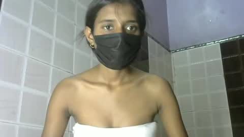 avery_lust01 online show from May 2026 06:08:02 AM