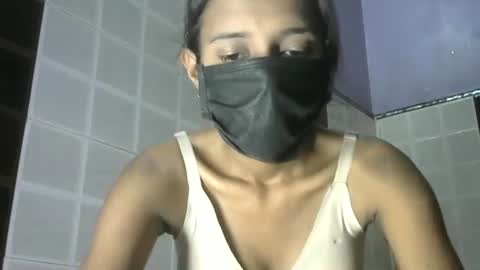 avery_lust01 online show from May 2026 05:02:02 AM