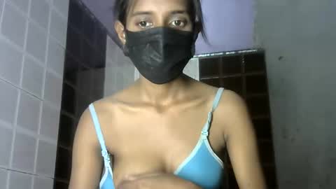 avery_lust01 online show from May 2026 05:57:02 AM