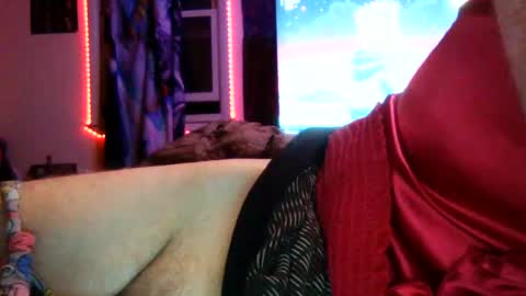 Snapshot of aveyboi chatting on January 2025 11:35:01 PM Avey Boi online show from January 2025 11:35:01 PM