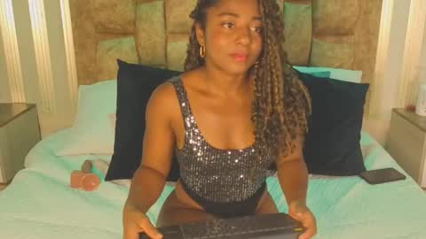 AVIS  online show from March 2026 08:25:01 PM