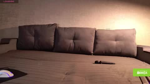 Snapshot of avr0ria chatting on November 2025 03:27:02 AM avr0ria online show from November 2025 03:27:02 AM