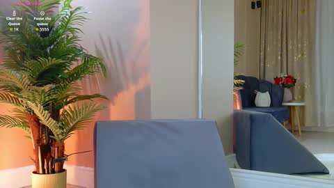 AVRILL CYRUX online show from September 2025 06:24:02 AM