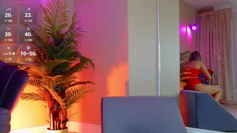 AVRILL CYRUX online show from November 2025 07:40:01 AM