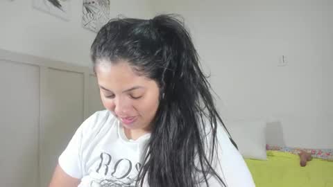 avrilrizox online show from January 2025 11:39:02 AM