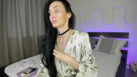 Avrora online show from May 2026 09:15:01 AM