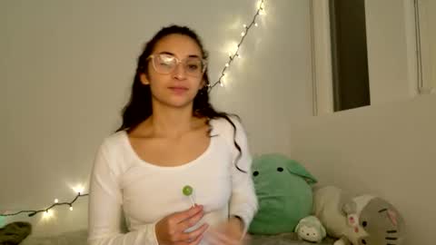 Avaia online show from January 2026 03:31:01 AM