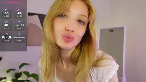 Snapshot of aweryuwu chatting on November 2025 07:11:02 AM aweryuwu online show from November 2025 07:11:02 AM