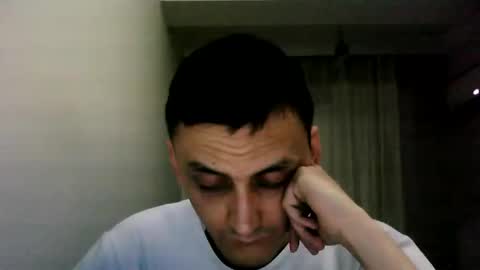 Snapshot of awesenheit chatting on November 2025 03:09:02 AM awesenheit online show from November 2025 03:09:02 AM