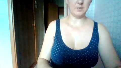 awesomeladyy online show from July 2026 10:00:02 AM