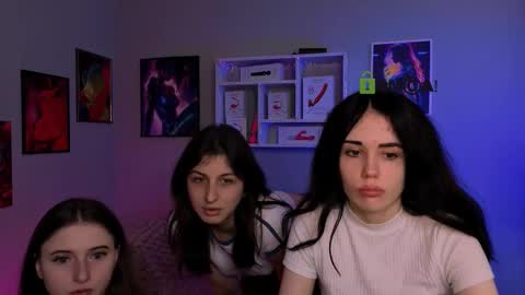 Snapshot of awesomemonica chatting on October 2025 09:30:01 AM monica online show from October 2025 09:30:01 AM