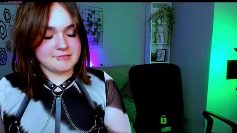 Snapshot of awesomemonica chatting on October 2025 09:36:01 PM monica online show from October 2025 09:36:01 PM