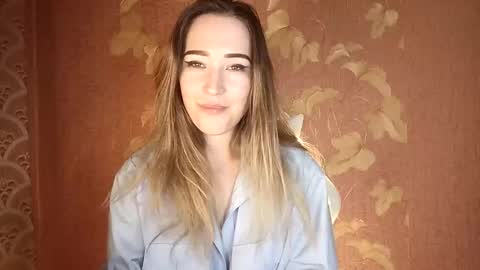 Awora Wolf online show from September 2025 08:33:02 PM