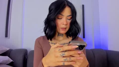 Axara online show from October 2025 12:03:01 PM