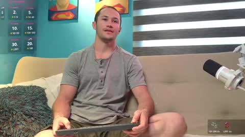 Axel Fairchaild online show from October 2025 01:45:01 PM