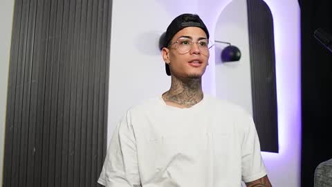 Agustin online show from March 2025 12:53:01 AM