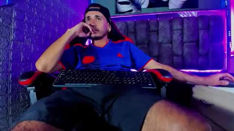 Axell Cross2 online show from May 2026 05:25:01 AM